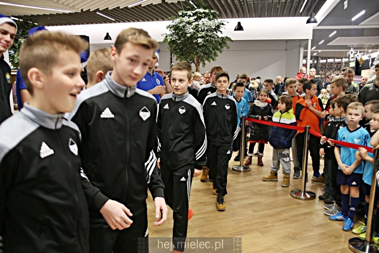 Biało-Niebieskie Mikołajki z PGE