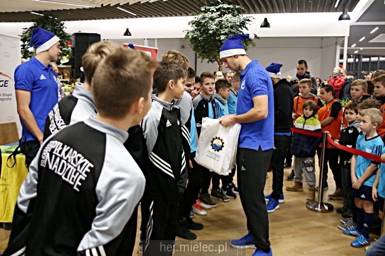 Biało-Niebieskie Mikołajki z PGE