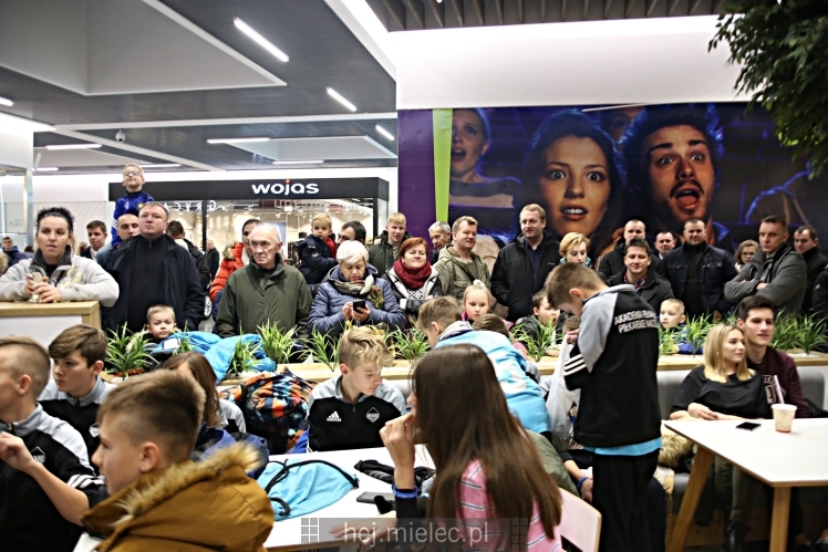 Biało-Niebieskie Mikołajki z PGE