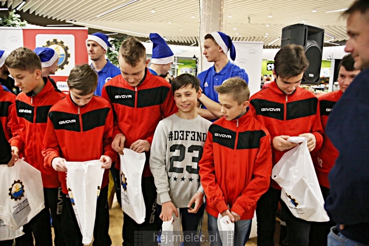 Biało-Niebieskie Mikołajki z PGE