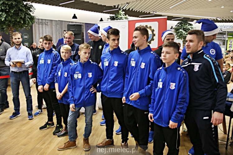 Biało-Niebieskie Mikołajki z PGE