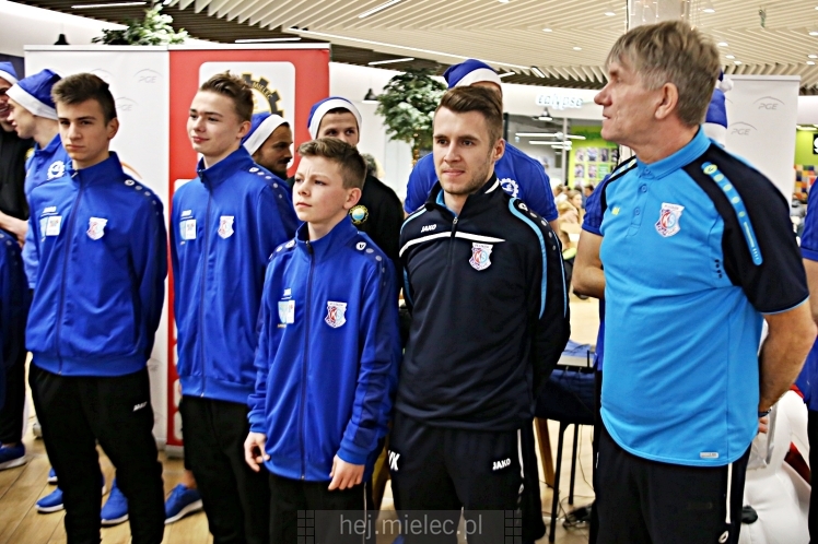 Biało-Niebieskie Mikołajki z PGE