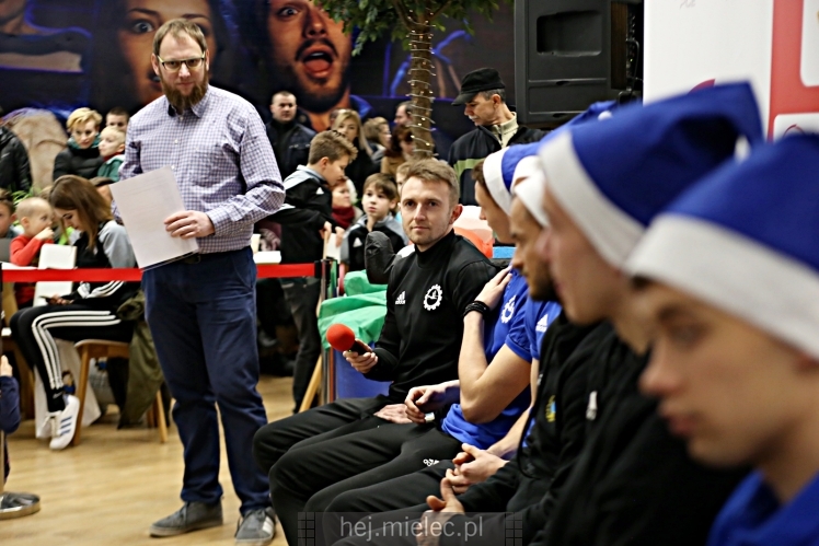 Biało-Niebieskie Mikołajki z PGE