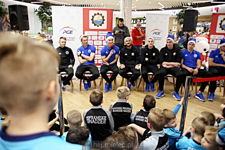 Biało-Niebieskie Mikołajki z PGE