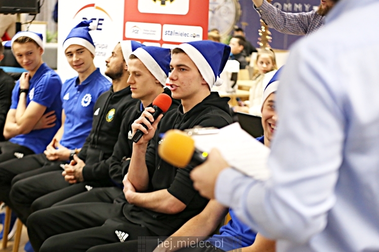 Biało-Niebieskie Mikołajki z PGE