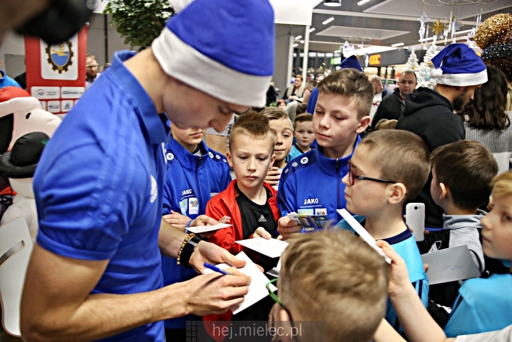 Biało-Niebieskie Mikołajki z PGE