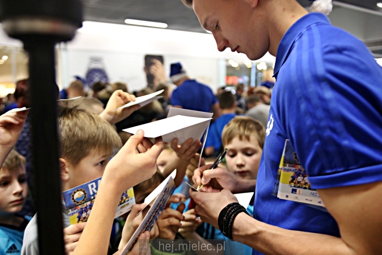 Biało-Niebieskie Mikołajki z PGE
