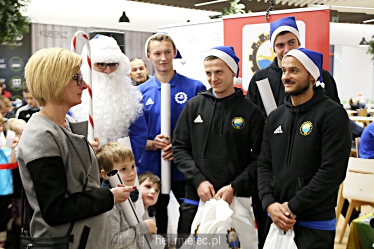 Biało-Niebieskie Mikołajki z PGE
