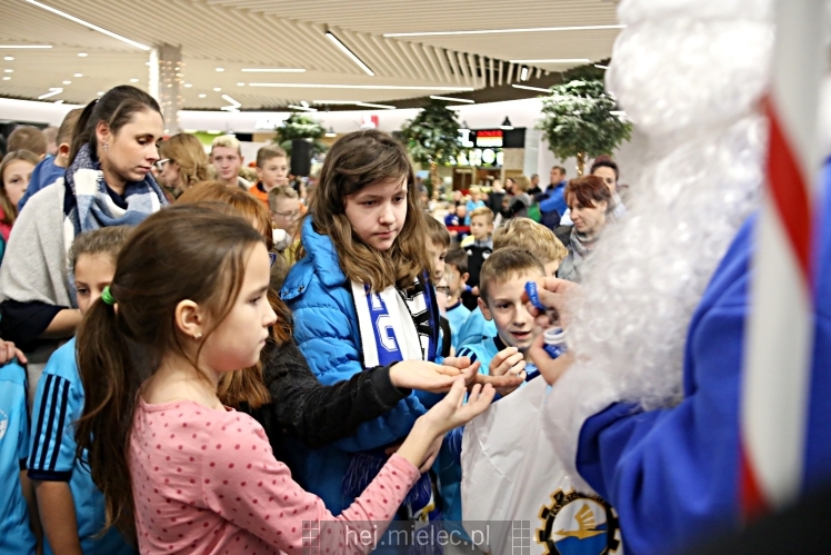 Biało-Niebieskie Mikołajki z PGE