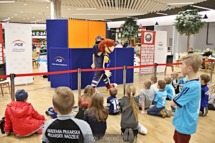 Biało-Niebieskie Mikołajki z PGE