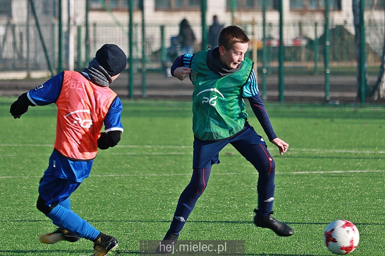 Biało-Niebieskie Mikołajki z PGE