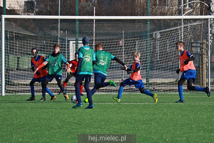 Biało-Niebieskie Mikołajki z PGE