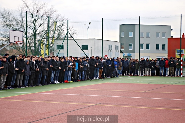 Boiska sportowe przy ZST oddane do użytku