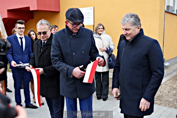 Boiska sportowe przy ZST oddane do użytku