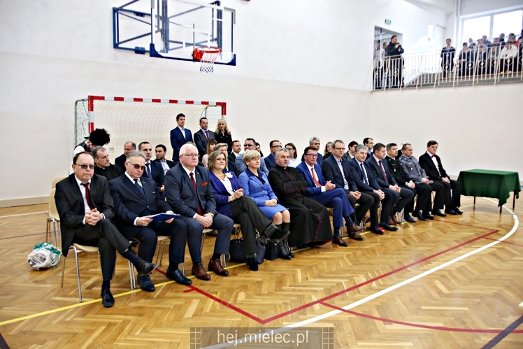 Boiska sportowe przy ZST oddane do użytku