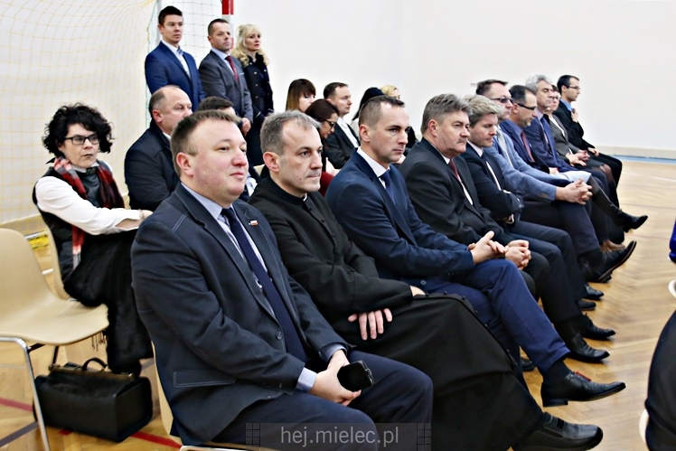 Boiska sportowe przy ZST oddane do użytku