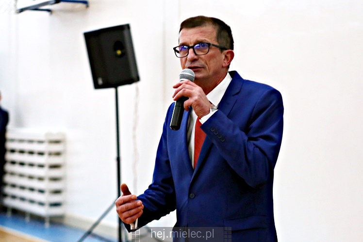 Boiska sportowe przy ZST oddane do użytku