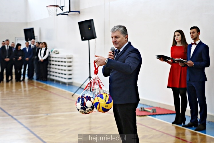 Boiska sportowe przy ZST oddane do użytku