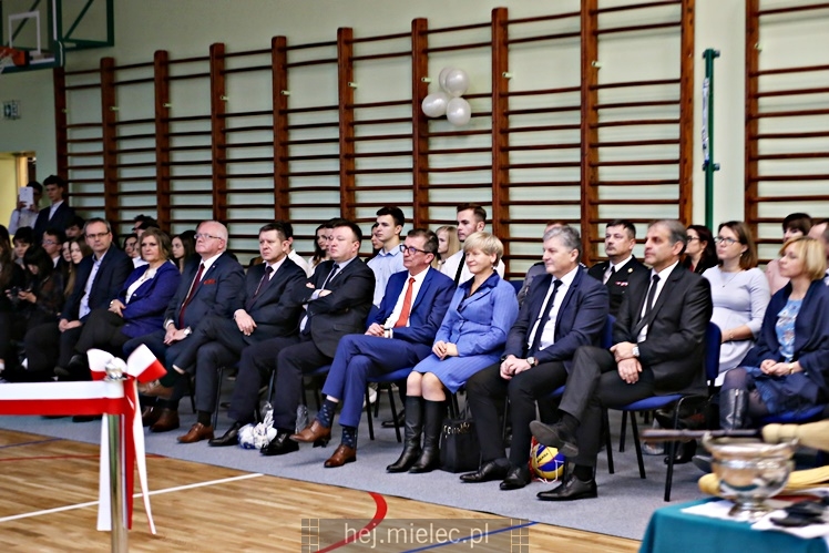 Sala gimnastyczna w I LO wraz z zapleczem gotowa po remoncie
