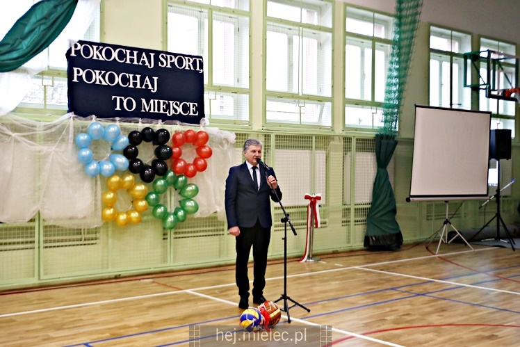 Sala gimnastyczna w I LO wraz z zapleczem gotowa po remoncie