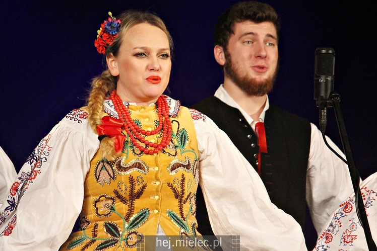 Koncert świąteczny Zespołu Pieśni i Tańca ?Rzeszowiacy?