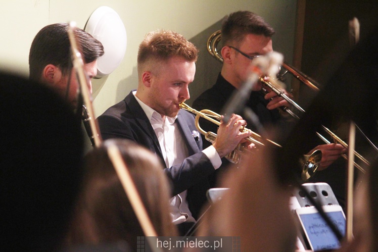 Koncert świąteczny Zespołu Pieśni i Tańca ?Rzeszowiacy?