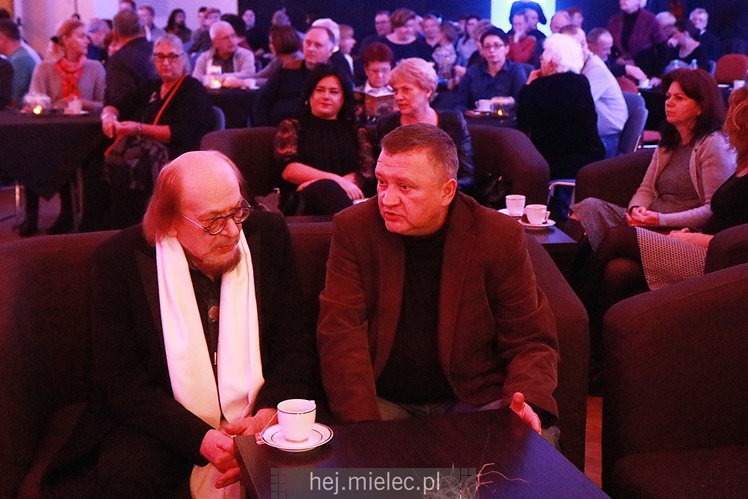 Szurnięte Anioły zamieniły Dom Kultury w poetycką kawiarnię