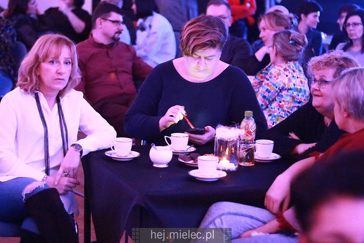 Szurnięte Anioły zamieniły Dom Kultury w poetycką kawiarnię