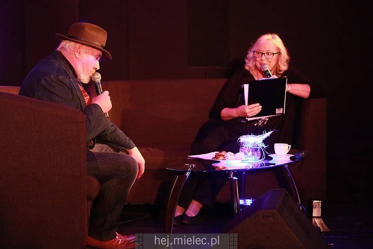 Szurnięte Anioły zamieniły Dom Kultury w poetycką kawiarnię