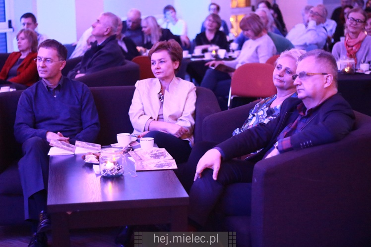 Szurnięte Anioły zamieniły Dom Kultury w poetycką kawiarnię