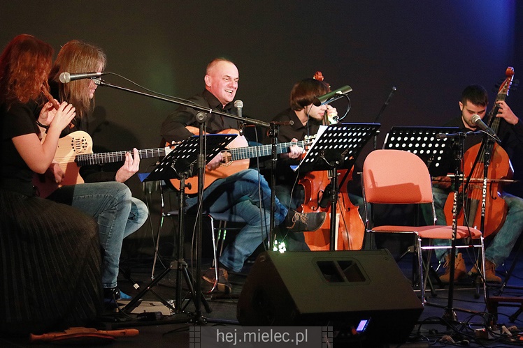 Szurnięte Anioły zamieniły Dom Kultury w poetycką kawiarnię