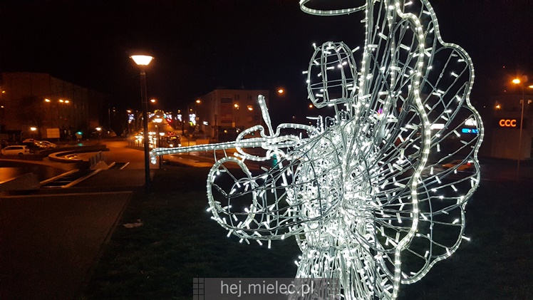 Świąteczne dekoracje mieleckich ulic