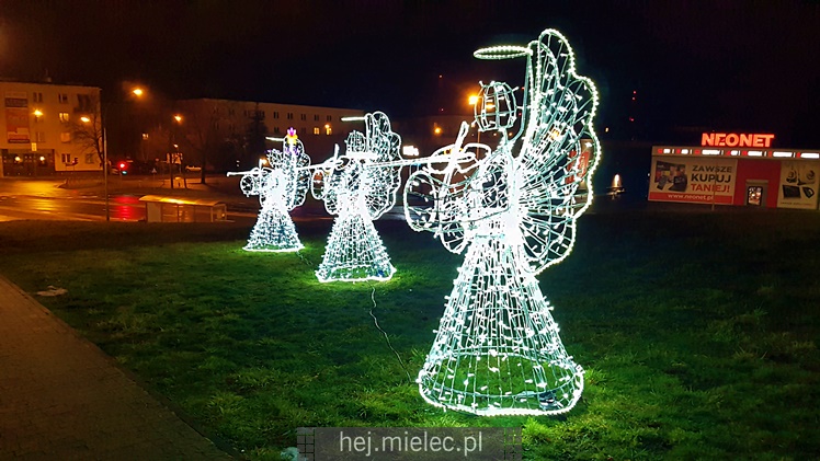 Świąteczne dekoracje mieleckich ulic