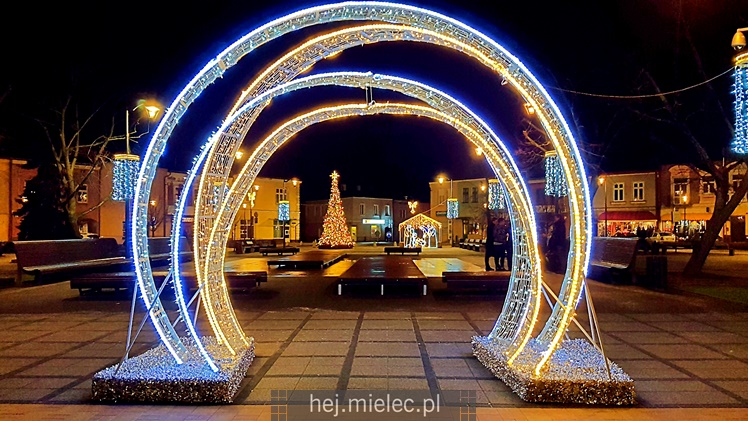 Świąteczne dekoracje mieleckich ulic