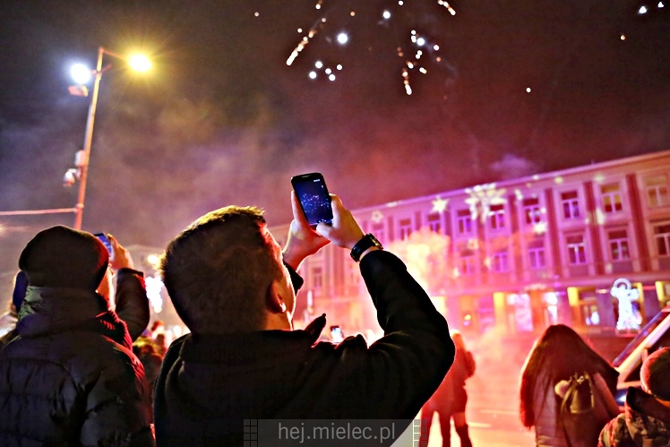 Mielczanie przywitali 2018 rok na Placu AK
