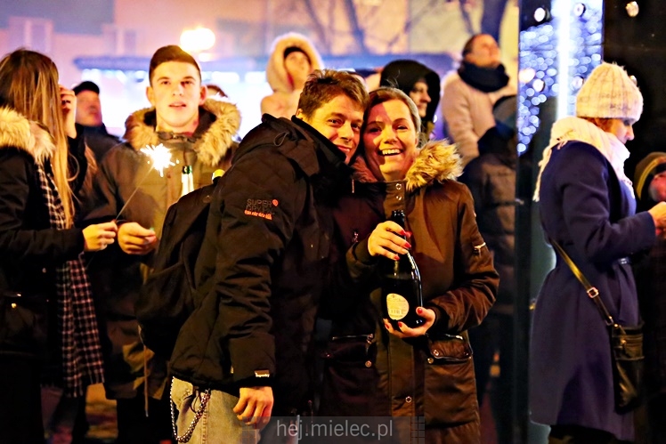Mielczanie przywitali 2018 rok na Placu AK