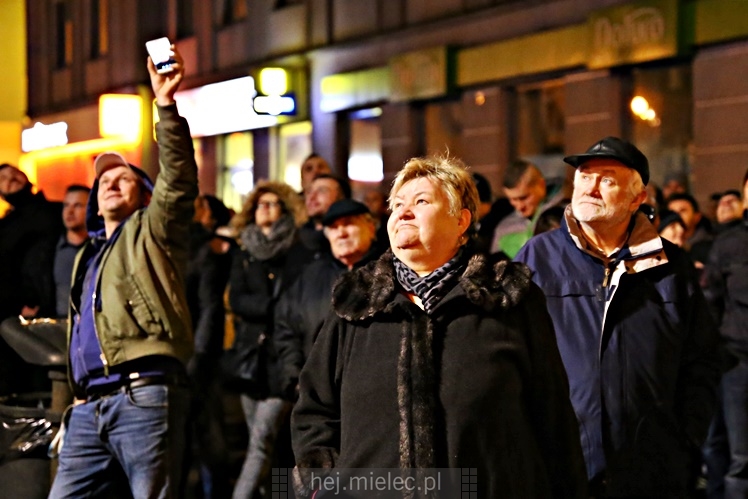 Mielczanie przywitali 2018 rok na Placu AK