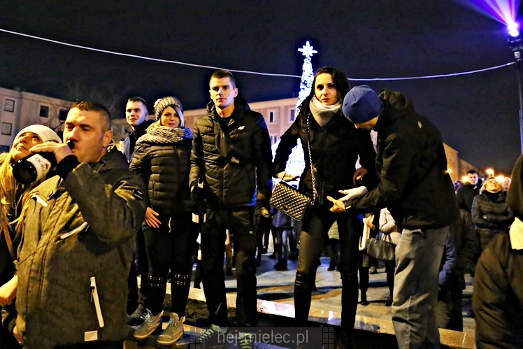 Mielczanie przywitali 2018 rok na Placu AK