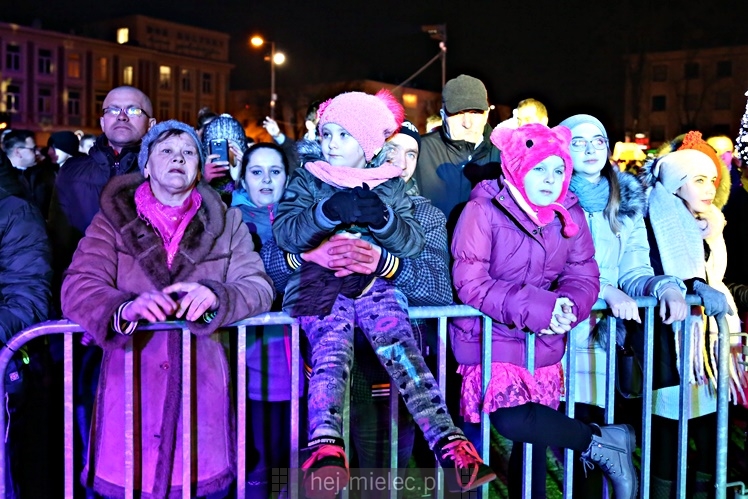 Mielczanie przywitali 2018 rok na Placu AK