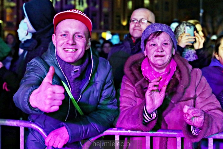 Mielczanie przywitali 2018 rok na Placu AK
