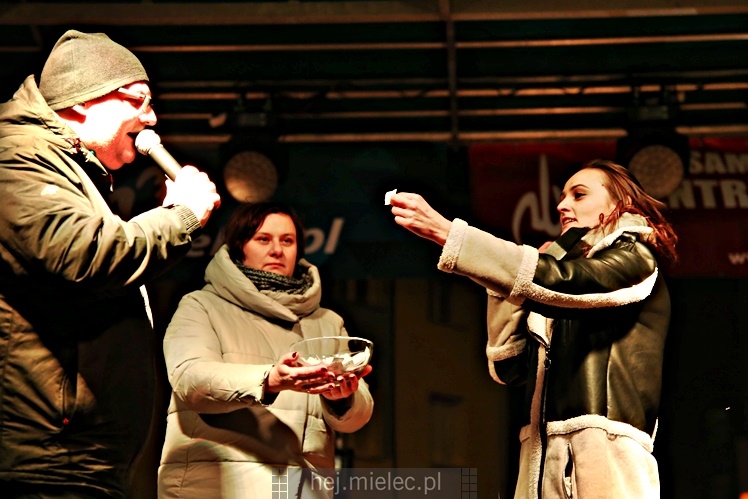 Mielczanie przywitali 2018 rok na Placu AK