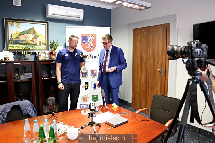 Turniej Dawnych Mistrzów 2018: starosta mielecki wylosował rywali