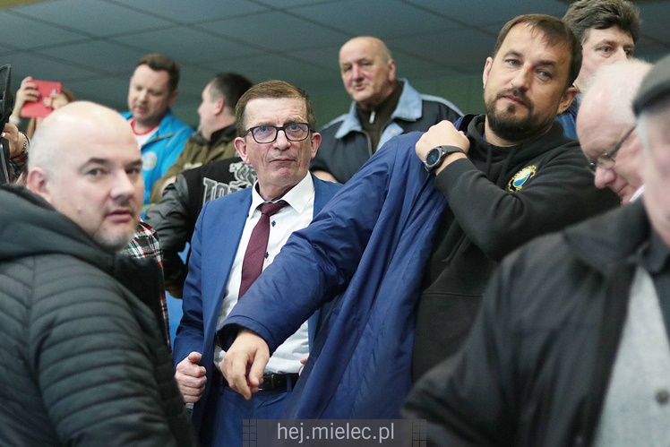 Piłka ręczna: SPR Stal Mielec ? Azoty Puławy 26:31 (14:16)