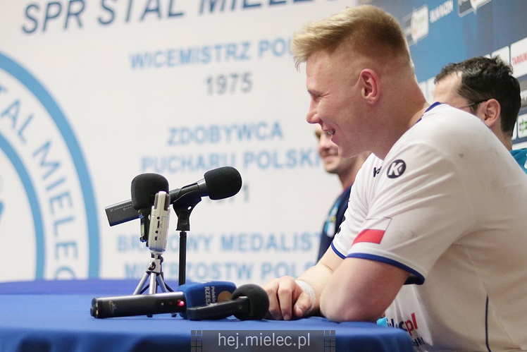 Piłka ręczna: SPR Stal Mielec ? Azoty Puławy 26:31 (14:16)