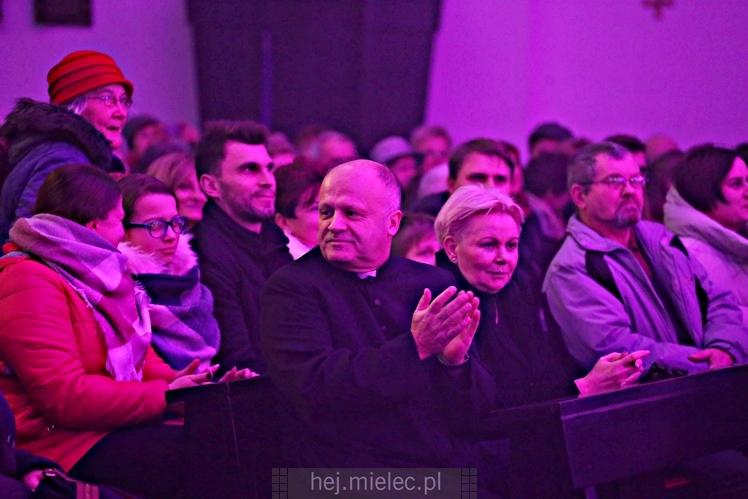 Kolędowanie z gwiazdami - Robert Janowski