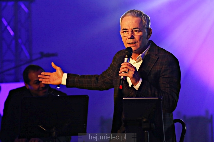 Kolędowanie z gwiazdami - Robert Janowski