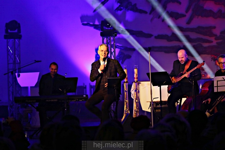 Kolędowanie z gwiazdami - Robert Janowski