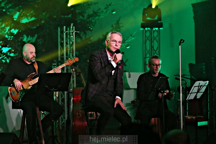Kolędowanie z gwiazdami - Robert Janowski