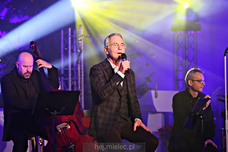 Kolędowanie z gwiazdami - Robert Janowski