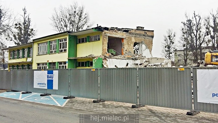 Rozbiórka budynku Miejskiej Biblioteki Publicznej